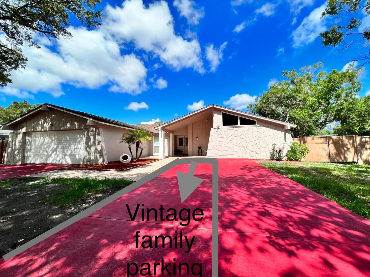 Vintage Family Scape + Heated Pool&Discount Villa Tampa Exterior photo